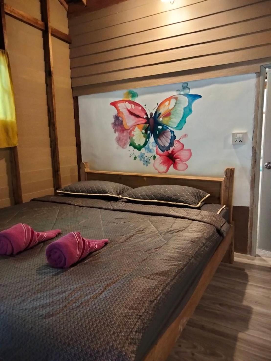 Hotel Lazy Hut Koh Phayam Esterno foto