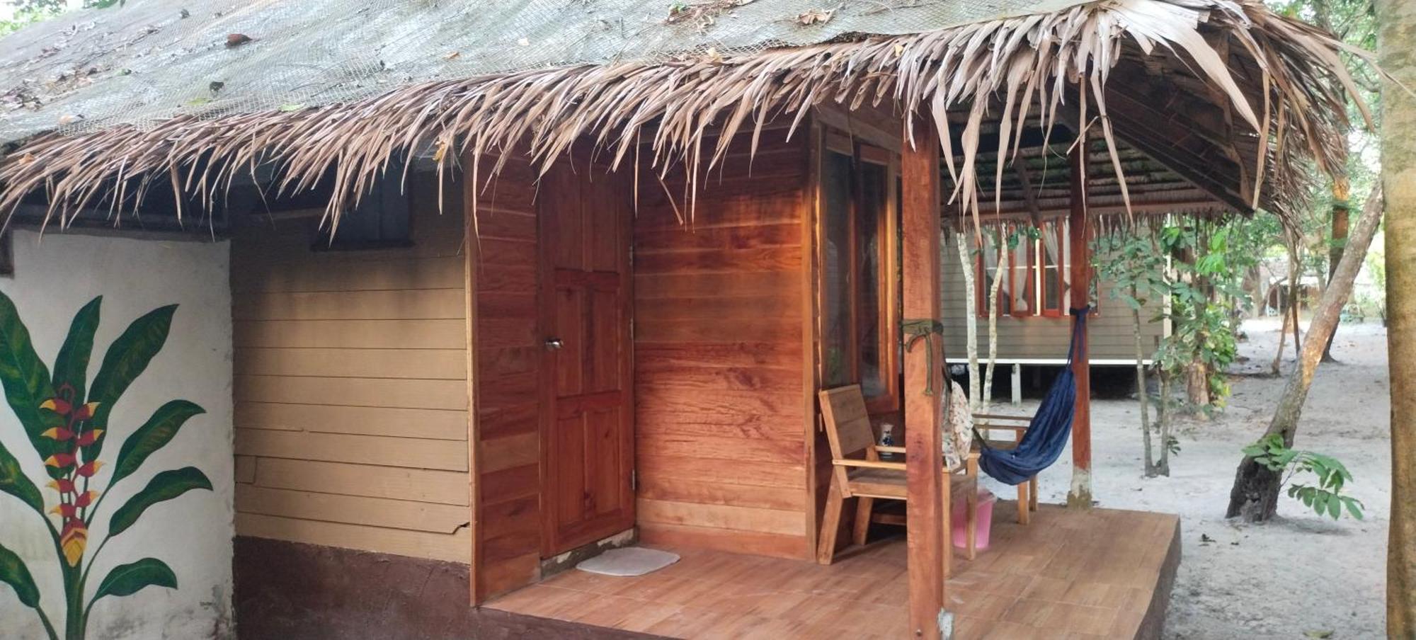 Hotel Lazy Hut Koh Phayam Esterno foto