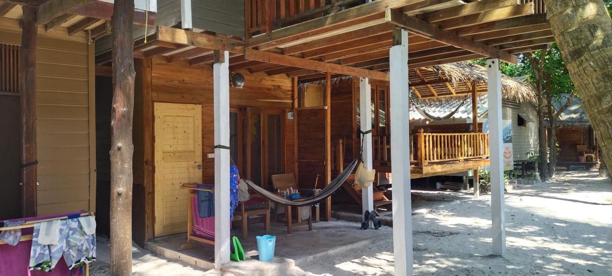 Hotel Lazy Hut Koh Phayam Esterno foto