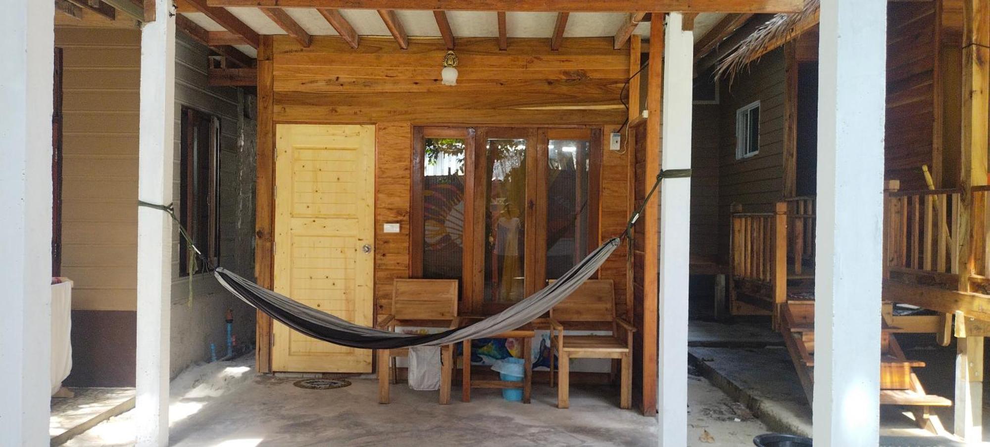 Hotel Lazy Hut Koh Phayam Esterno foto