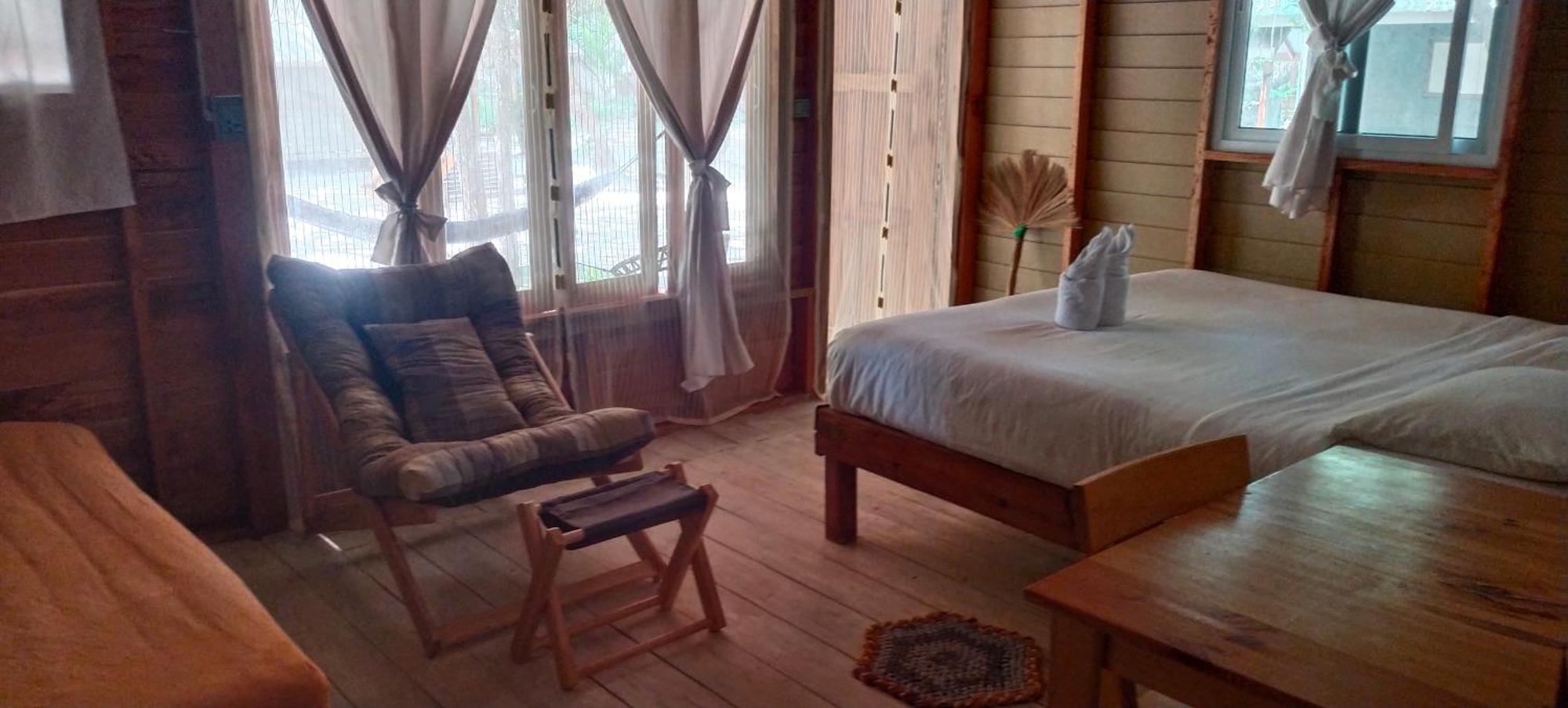 Hotel Lazy Hut Koh Phayam Esterno foto