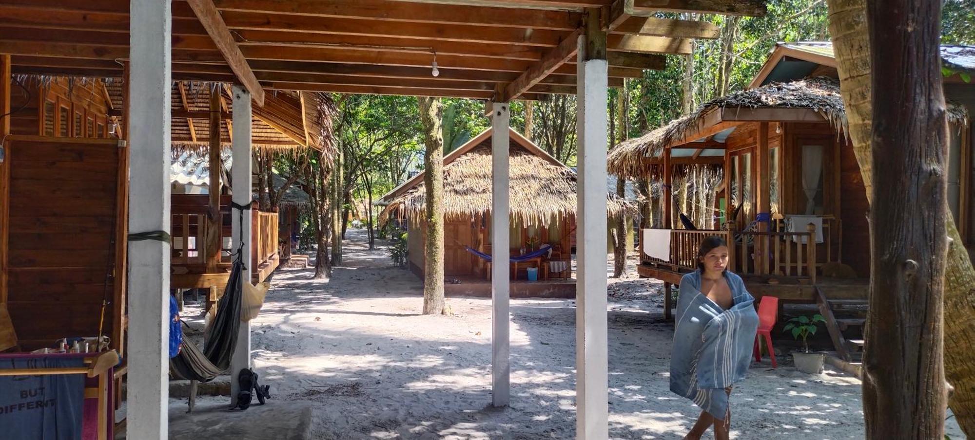 Hotel Lazy Hut Koh Phayam Esterno foto