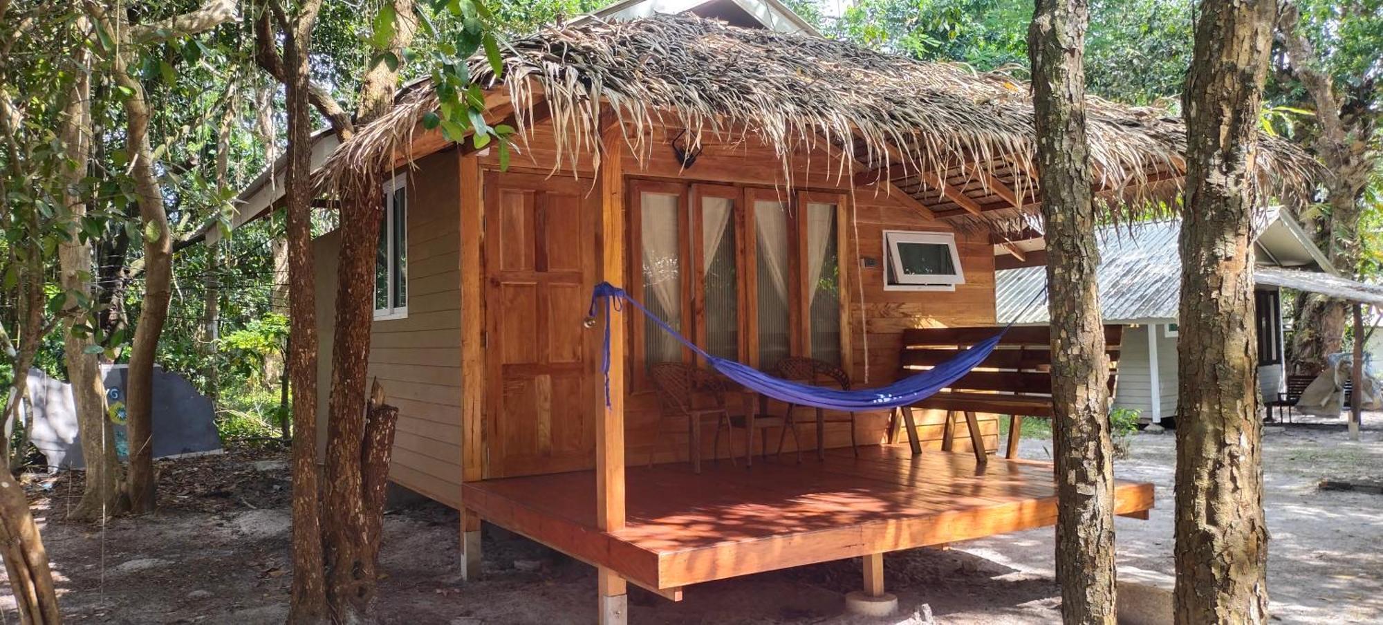 Hotel Lazy Hut Koh Phayam Esterno foto