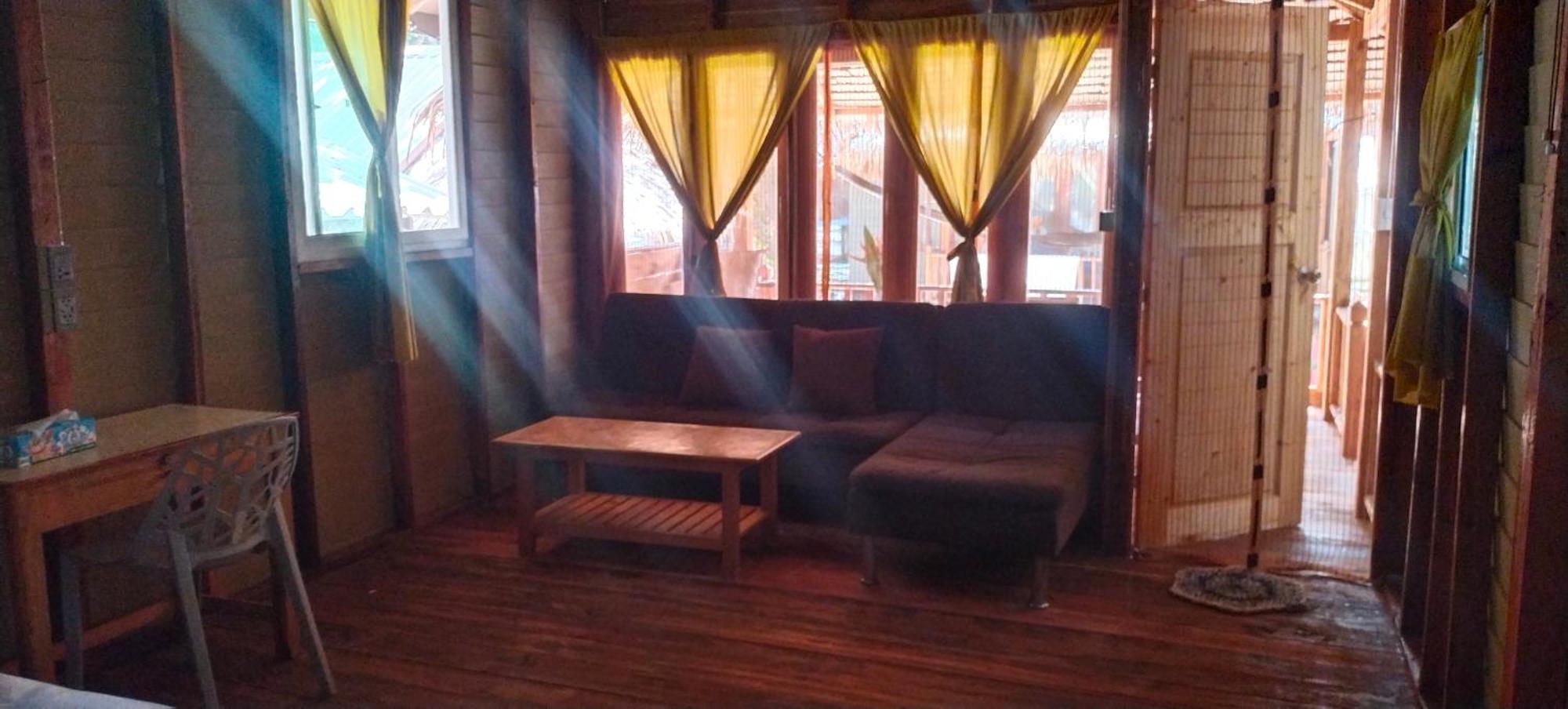 Hotel Lazy Hut Koh Phayam Esterno foto