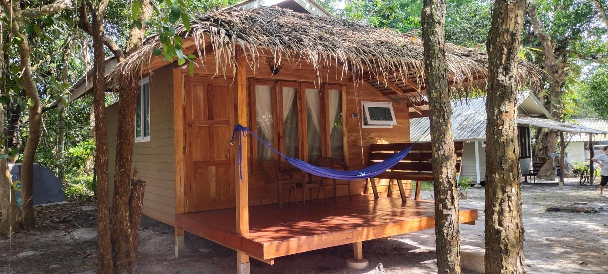 Hotel Lazy Hut Koh Phayam Esterno foto